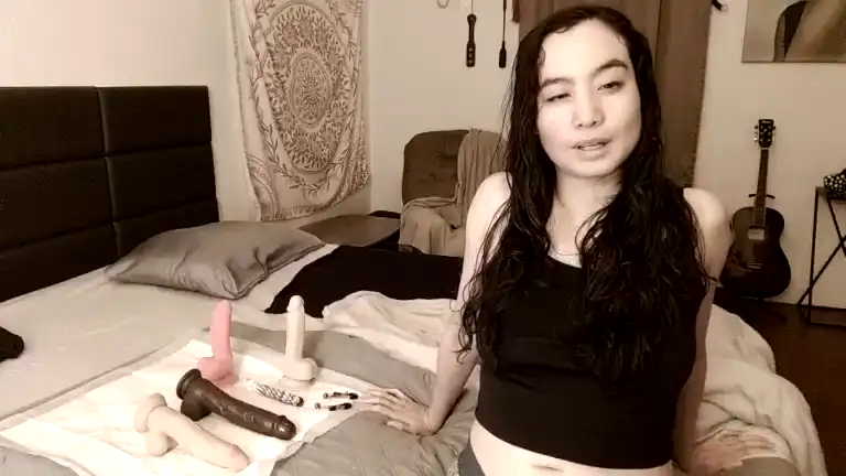 Littleeveapples – [Streamate] Chat Sexy Girl Pvt – 2025-07-16 18:32:25