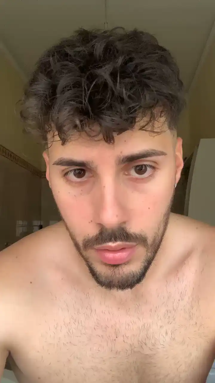 Siciliantop1 – [Cam4] Beauty Webcam Recording Hidden – 2025-04-18 01:05:34