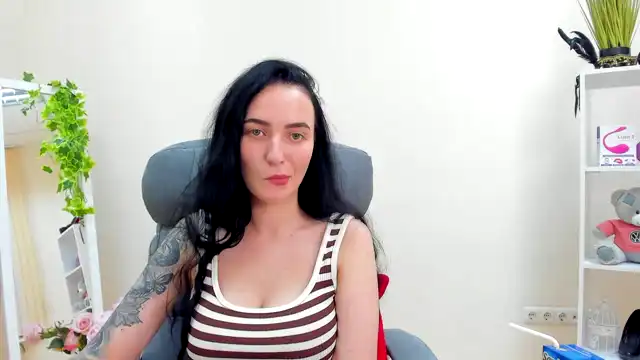 Allochka – [Xlovecam] Web Model Shows Ass Flashing Ass – 2025-03-13 03:49:58