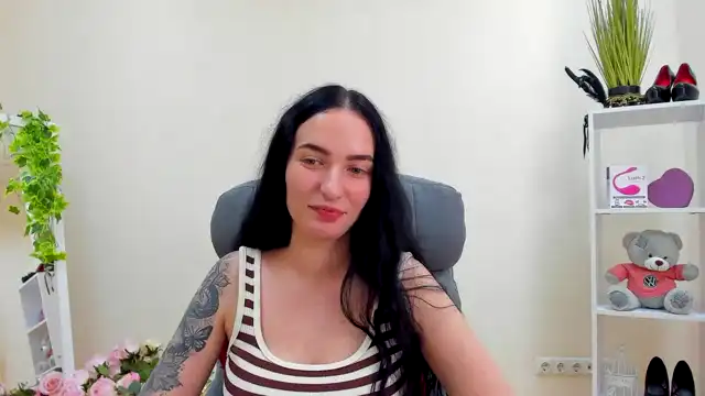 Allochka – [Xlovecam] Domi Shaved Awesome – 2026-06-04 12:03:32