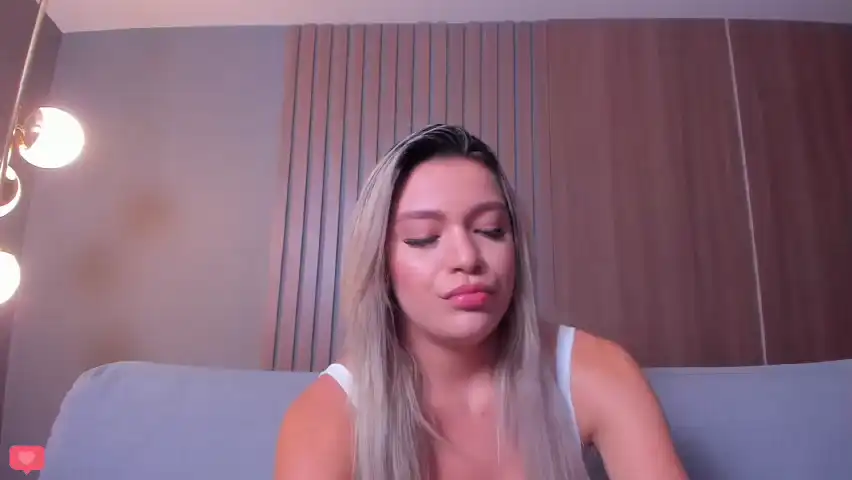 Milaowens – [Bongacams] Party Sex Toys Sweet Girl – 2025-01-22 10:35:10