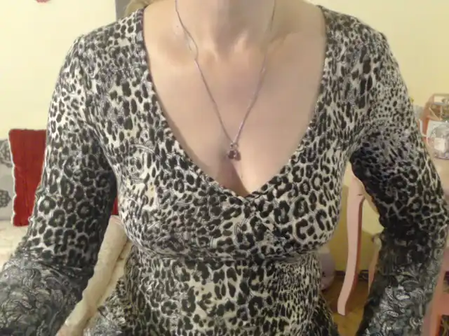 Goodsnowqueen – [Bongacams] Teases Only Fun Club Video Beauty – 2025-08-15 07:30:16