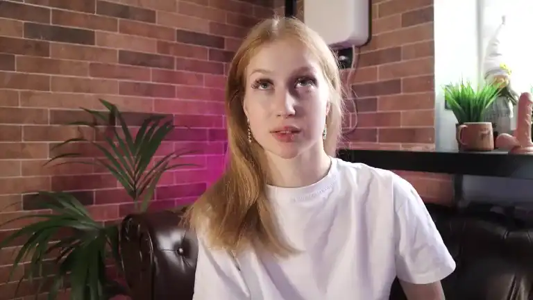 Foxymonica – [Streamate] Amateur Pvt Camwhores – 2025-02-02 17:31:53