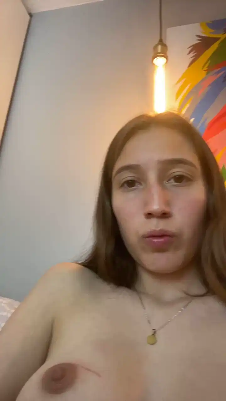 Algodondeazucar – [Cam4] Crazy Shaved Incredible Women – 2025-06-15 16:27:40