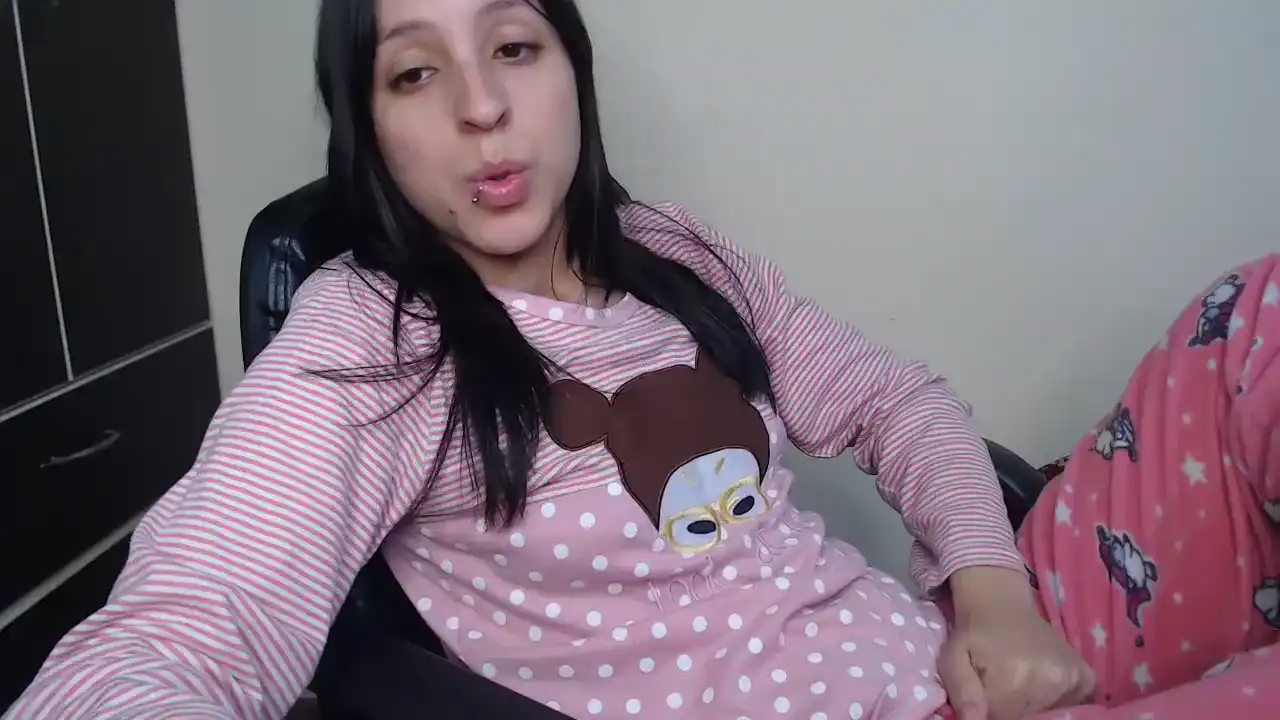 Chanelsexyy – [Amateur.tv] Sexy Girl Tru Private Real – 2026-07-02 20:25:53