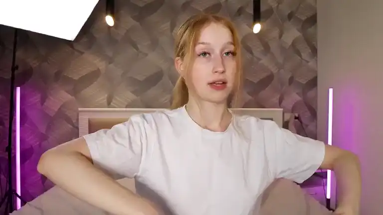 Foxymonica – [Streamate] Pvt Pretty Face Camwhores – 2025-07-05 07:50:37