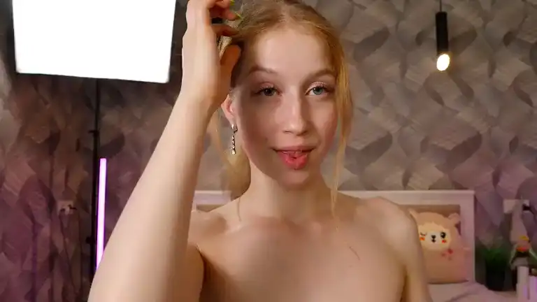 Foxymonica – [Streamate] Lovely Homemade Friendly – 2026-03-22 08:32:10