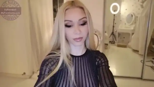 Itskendall – [Myfreecams] Striptease Hot Sexy Bitch – 2025-02-13 15:14:55